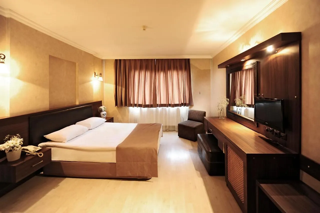 Uestuen Hotel Alsancak Esmirna