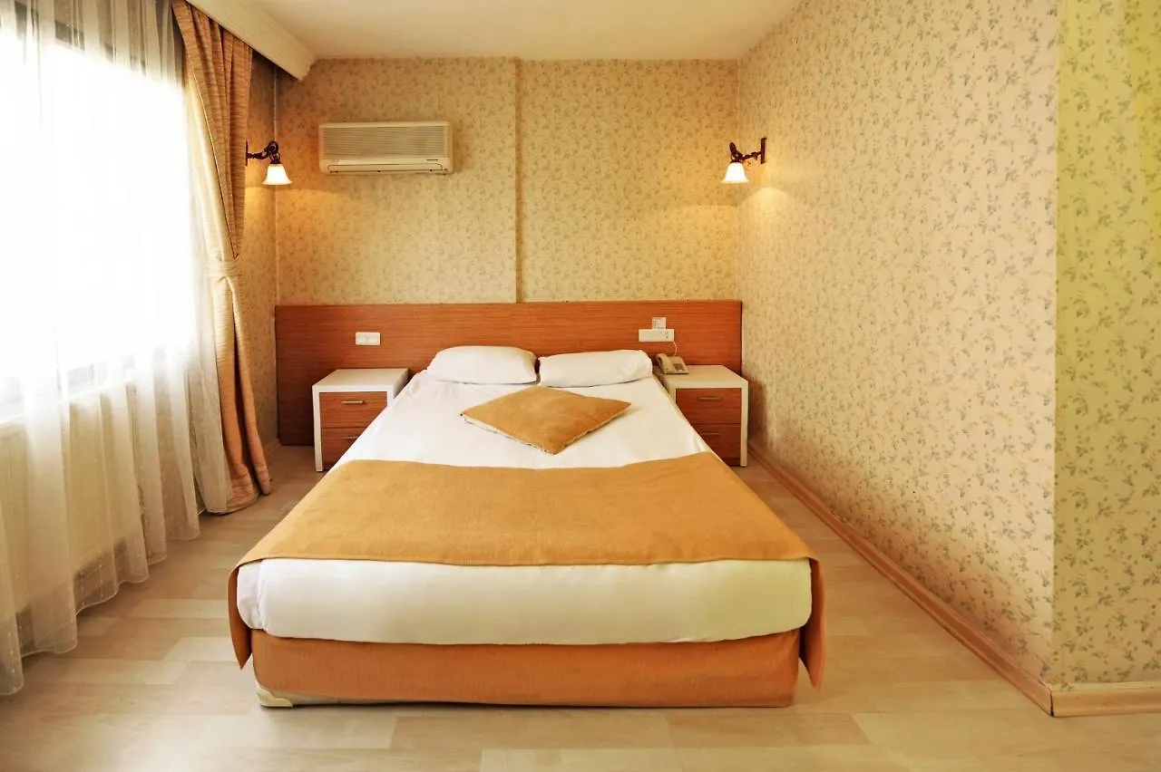 Uestuen Hotel Alsancak Izmir 3*,