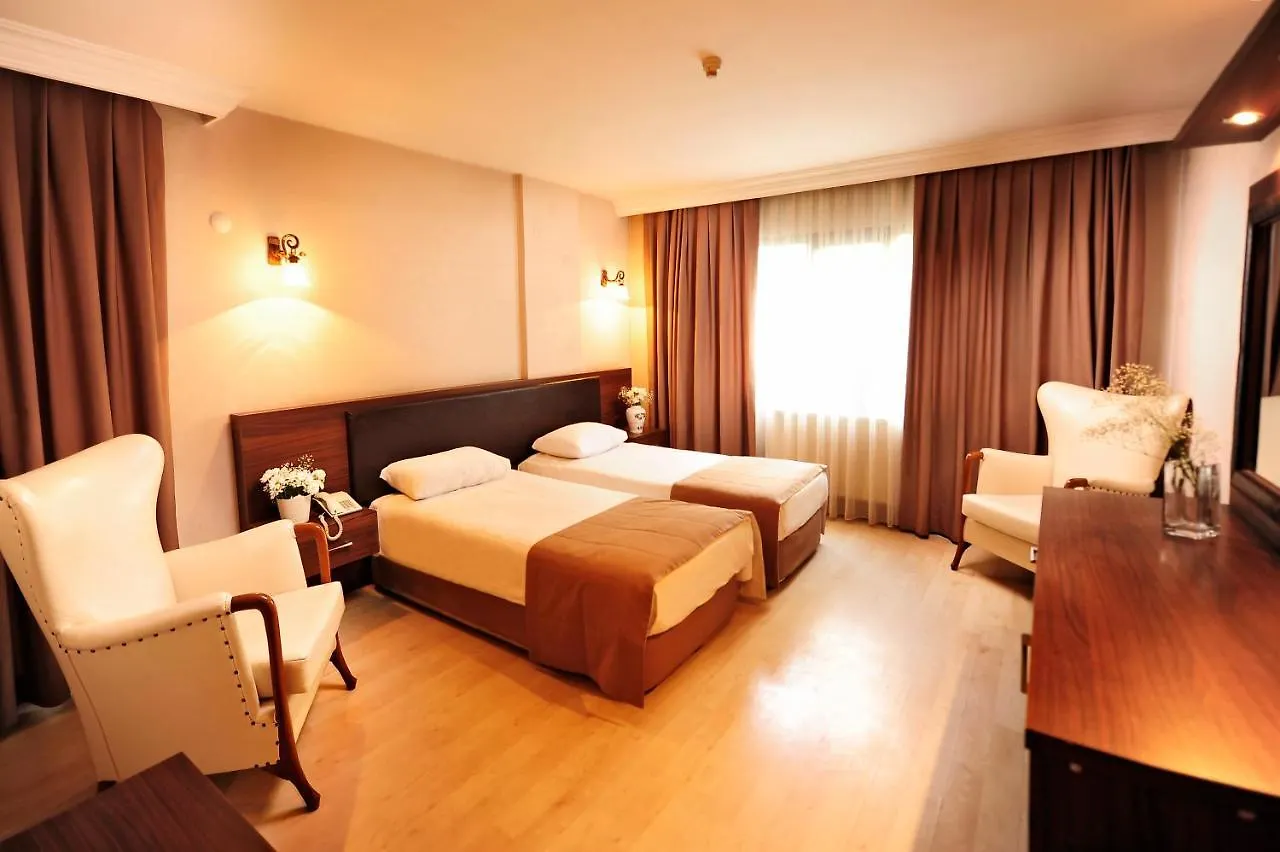 Uestuen Hotel Alsancak Izmir